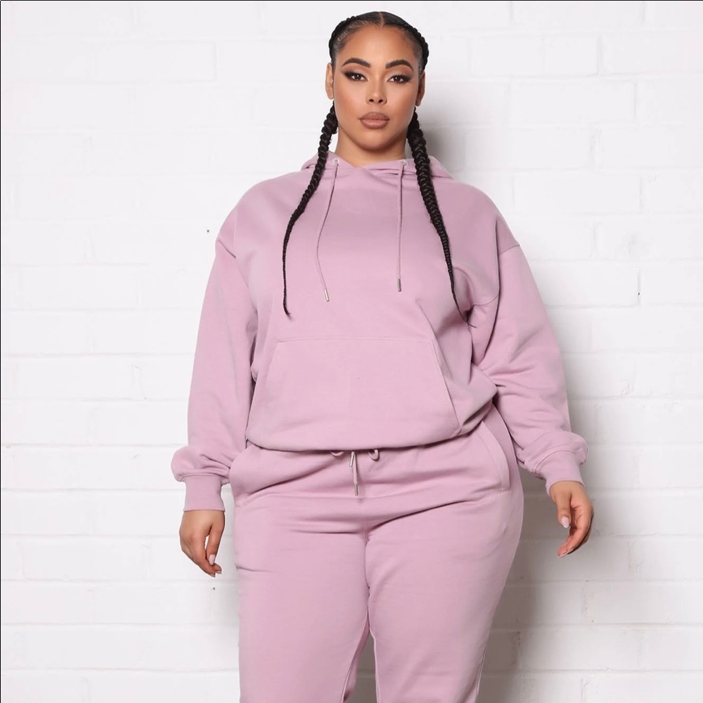 Fashion Nova sport essential oversized hoodie.